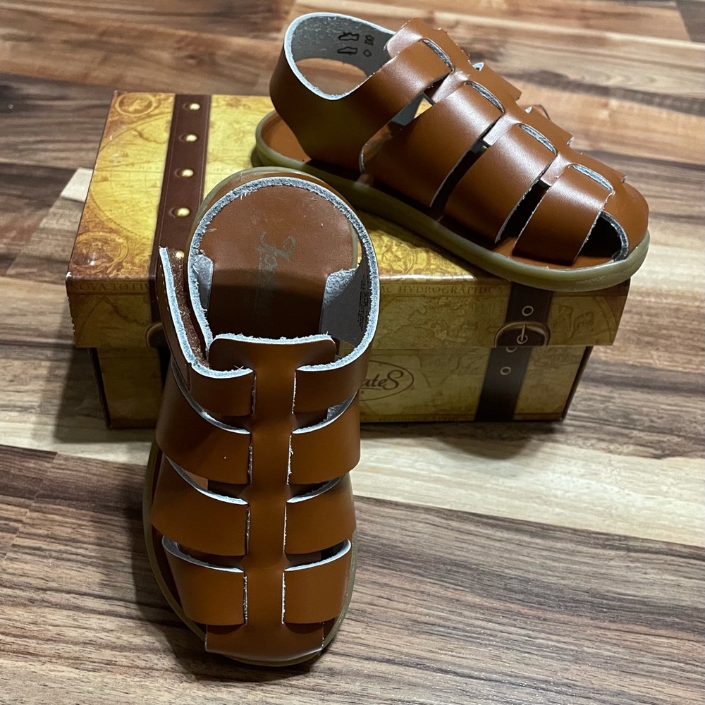 Footmates Tan sandals, Captain size 8M